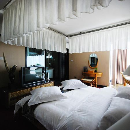 Xinjiang Yema International Clubhouse Hotel Ürümcsi Kültér fotó